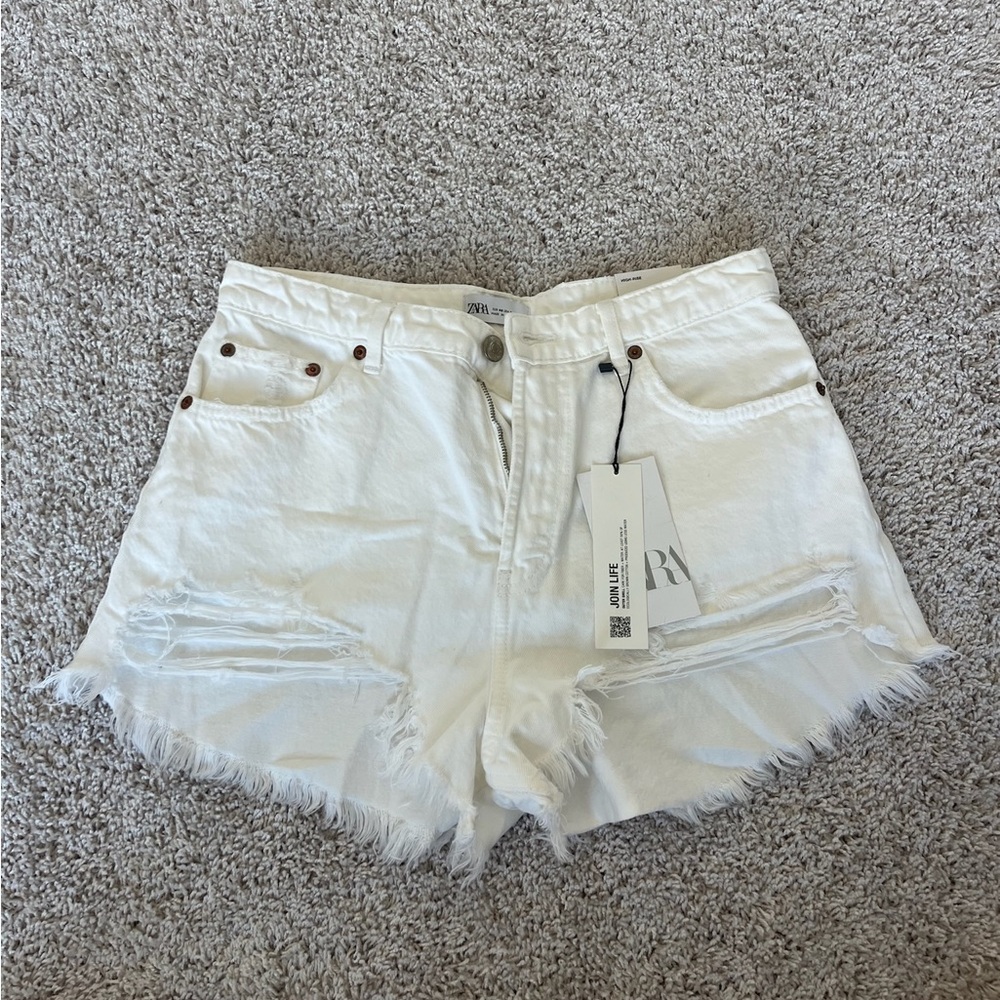Zara High waisted Shorts. White Wash. New with Tags!